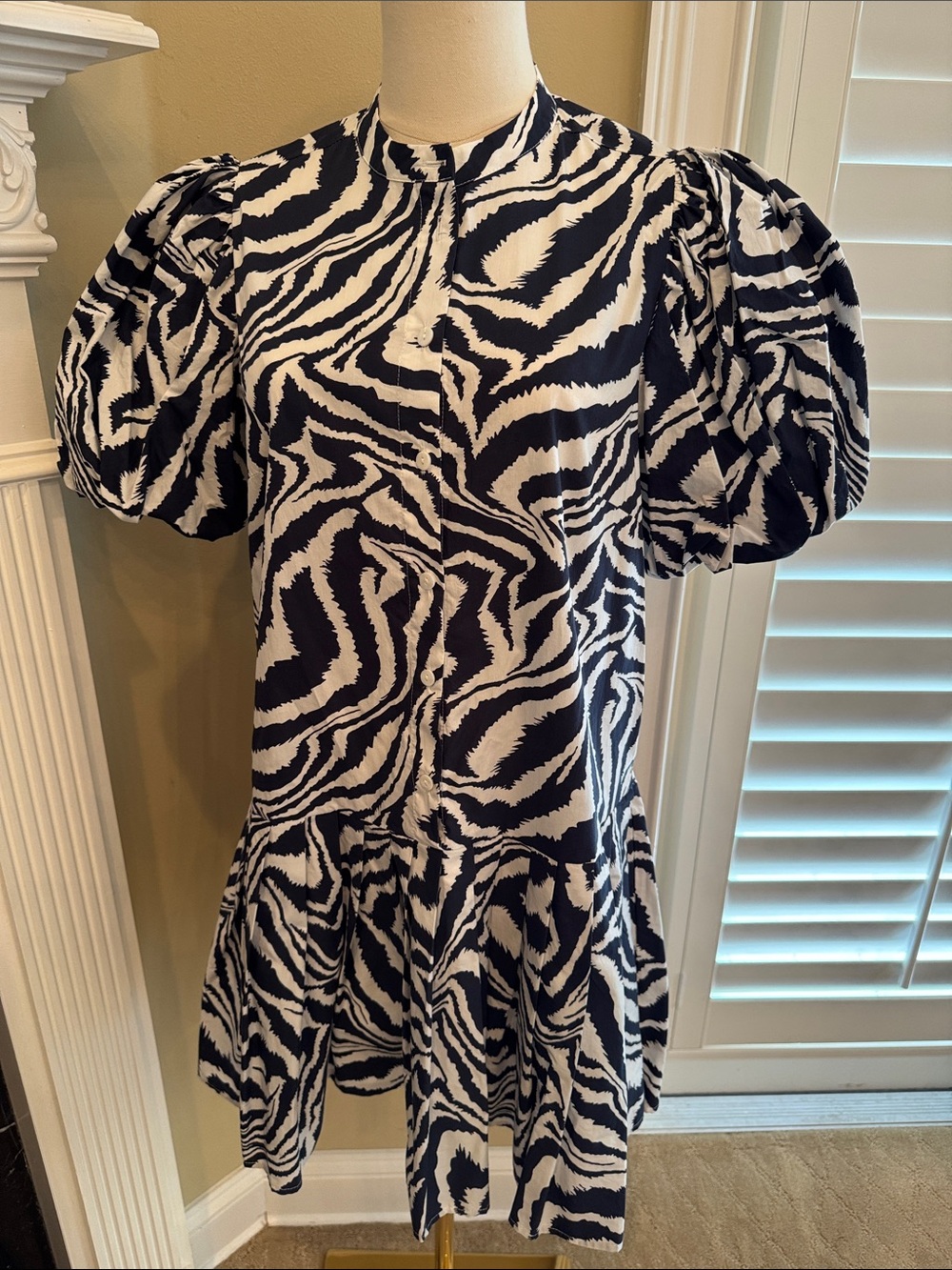 Pinch Navy & White Zebra-Print Puff-Sleeve Dress Size M